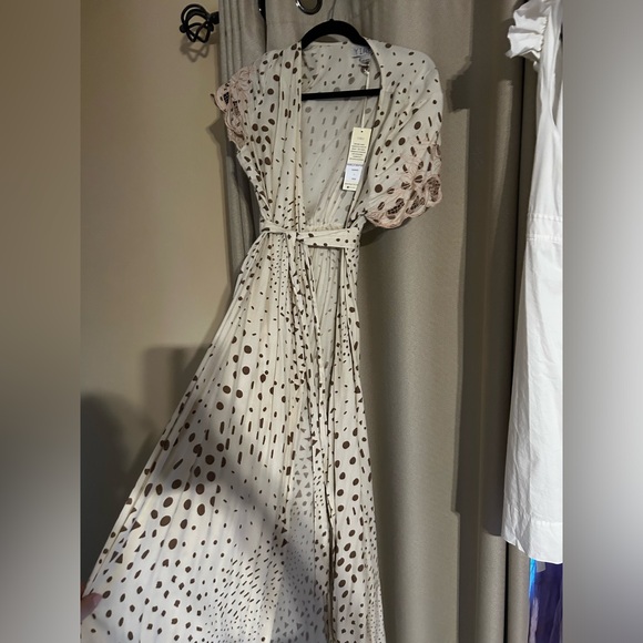 YIREH Isabella Wrap Dress in size large Avante print maxi length New with tags - Picture 5 of 7